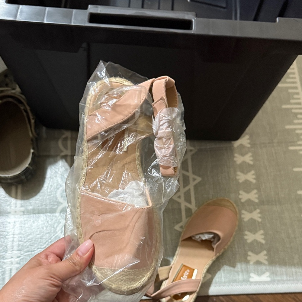 Bella Marie Blush Espadrille Flats - Picture 4 of 5